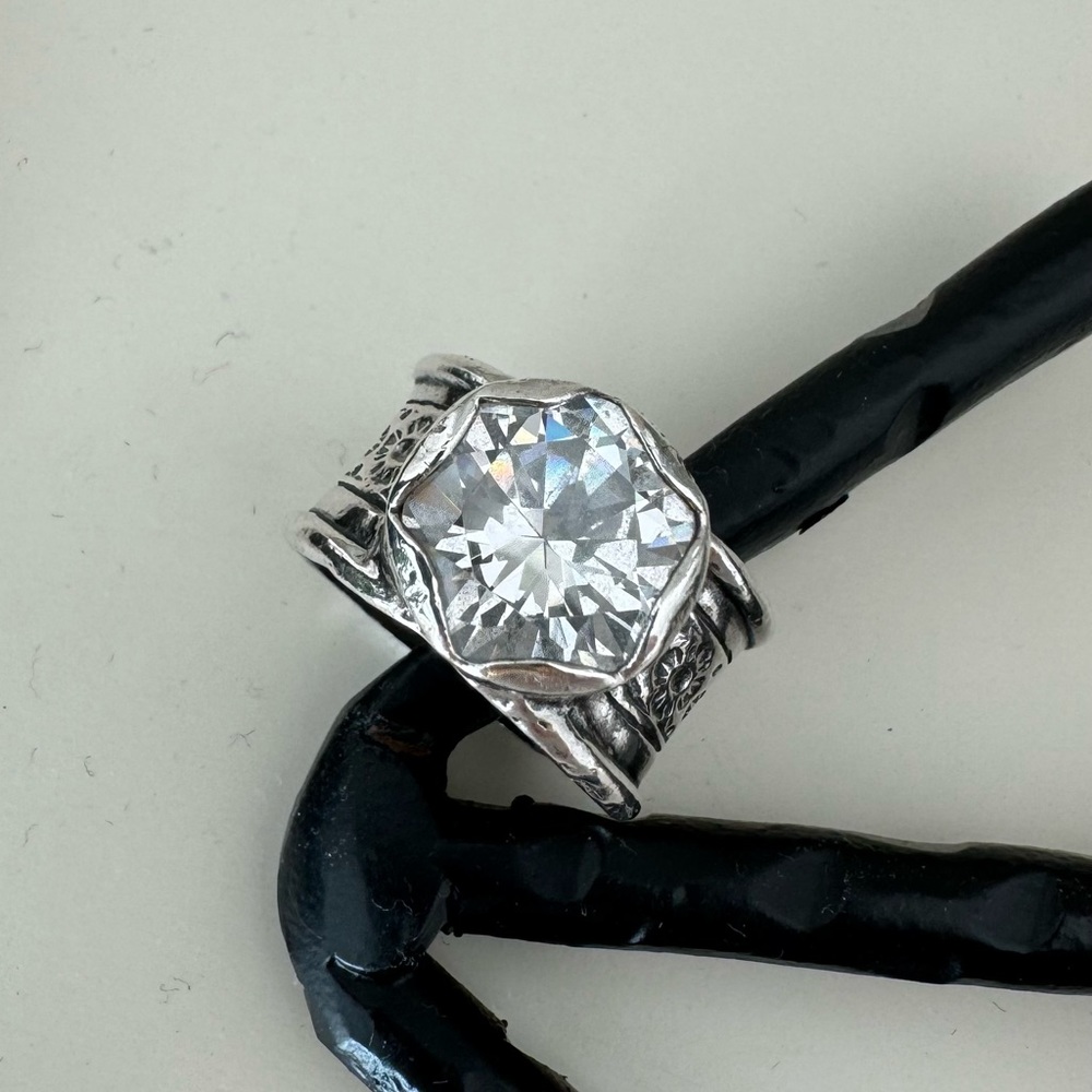 Silpada Queen for the Day sterling silver CZ ring R2208, size 8